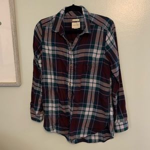 AE BOYFRIEND FIT FLANNEL SZ MEDIUM